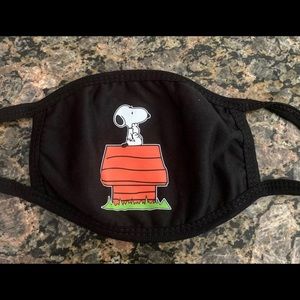 Peanuts Snoopy Face Mask / Face covering Adult